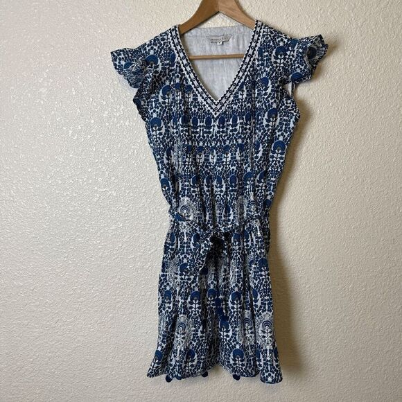 Ranna Gill Dresses & Skirts - Ranna Gill White Blue Floral Mini Dress Women's Size Medium